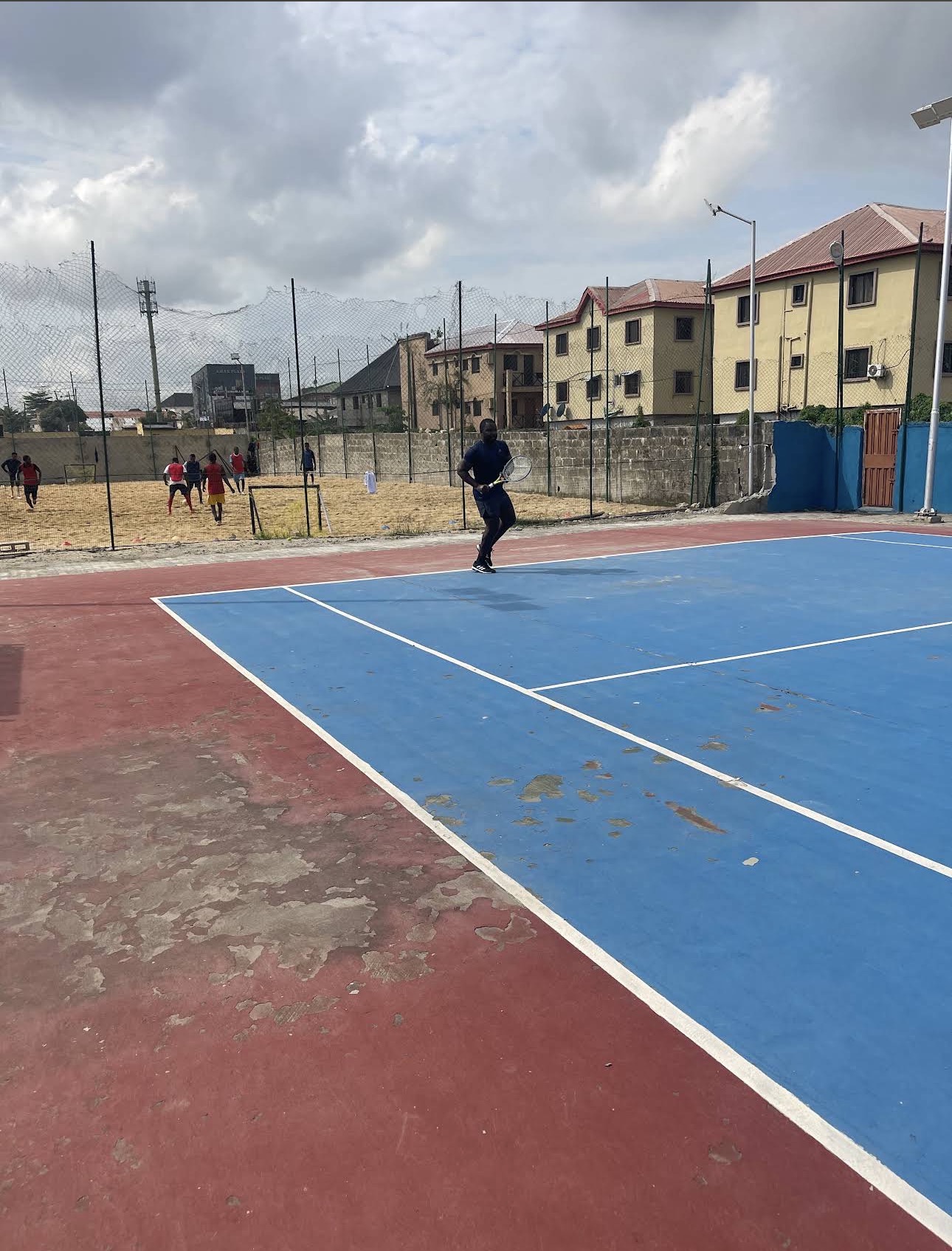 Monaliza Tennis Club seating